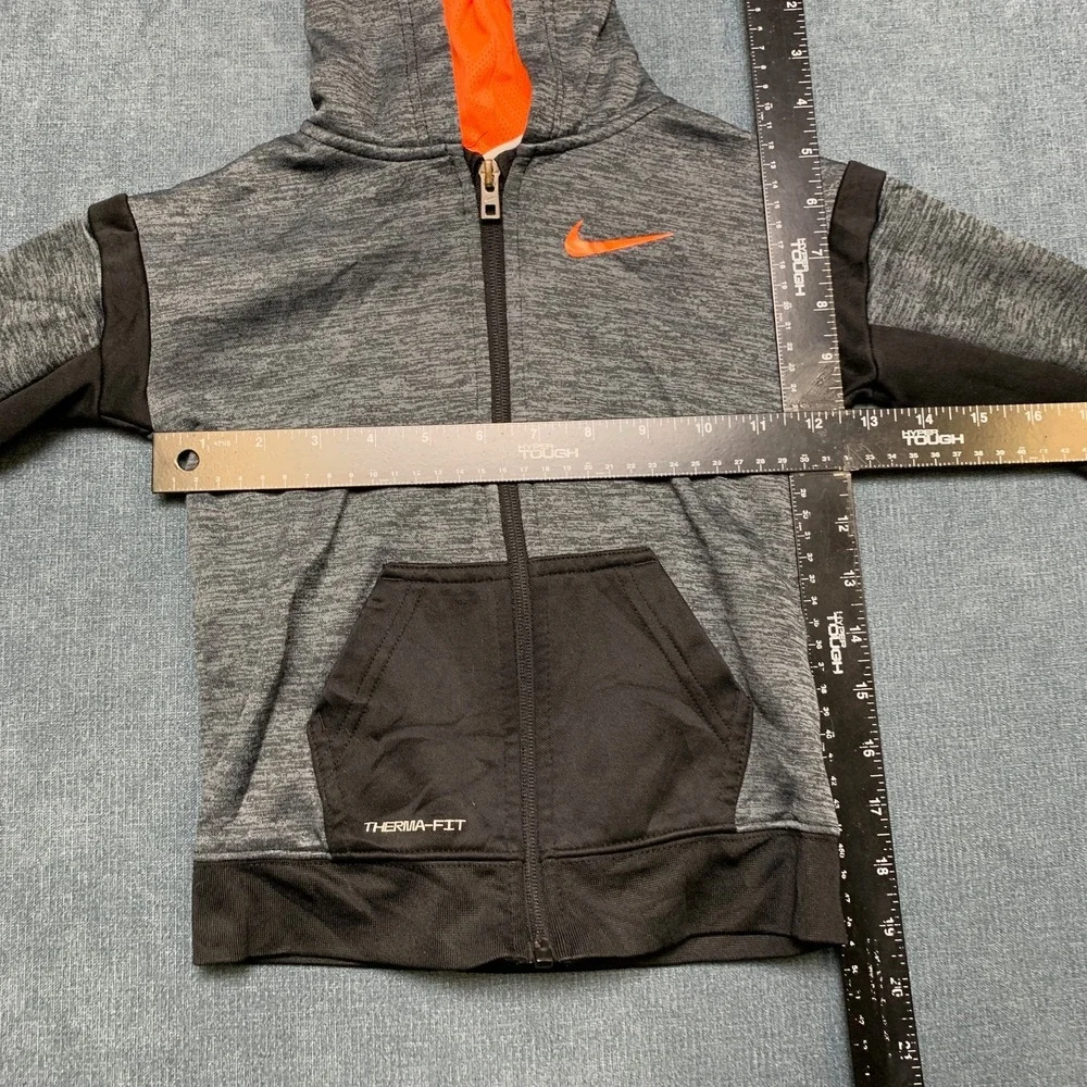 Nike Therma Fit Hoodie Boys 4T Heather Gray Black Swoosh Logo Athletic Full Zip
